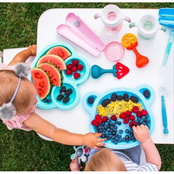BABYONO Hryzačka edukačná s hrkálkou - pomaranč