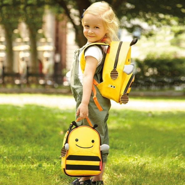 SKIP HOP Zoo Batôžtek s bezpečnostným vodítkom Včielka 1+