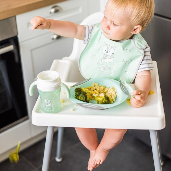 BABYONO Lyžička silikónová s obalom 6 m+ zelená