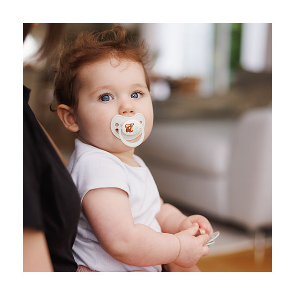 BABYONO Cumlíky silikónové anatomické 6-18m 2 ks