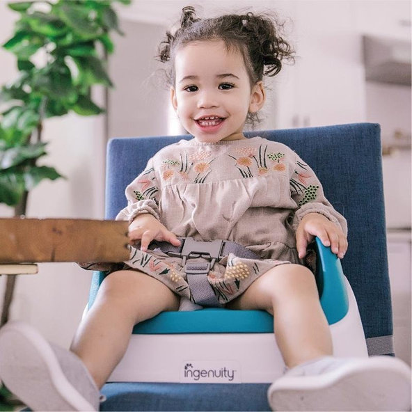 INGENUITY Podsedák na jedálenskú stoličku SmartClean Toddler - Peacock Blue 2r+, do 15 kg