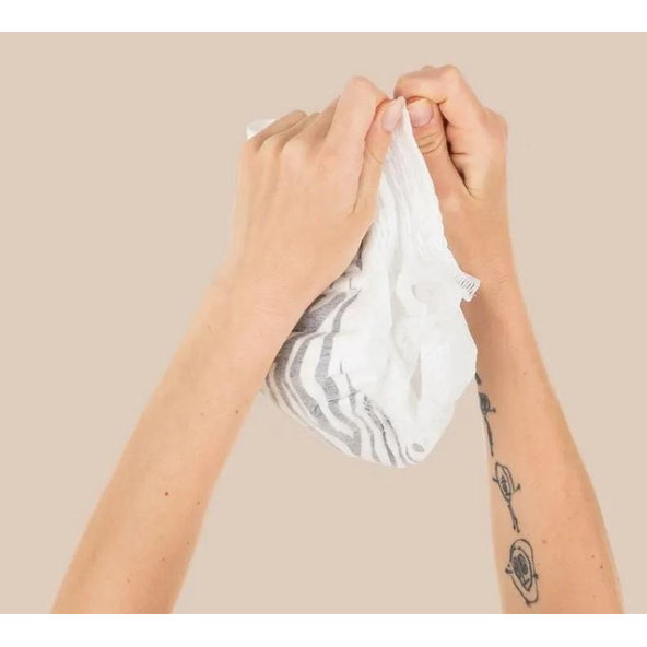 KOLORKY Deluxe velvet pants Wild L (8-13 kg) - jednorázové nohavičkové ekoplienky