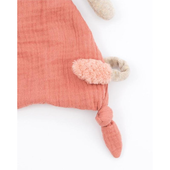 MOULIN ROTY Maznacia šatka s hryzátkom Žirafa