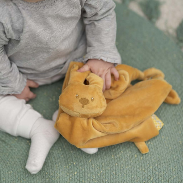 NATTOU Maxi maznáčik Lapidou ocher 65 x 40 cm