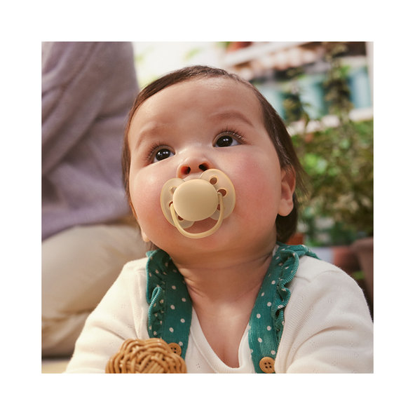 Philips AVENT Cumlík Ultra soft neutral 6-18 m 2 ks