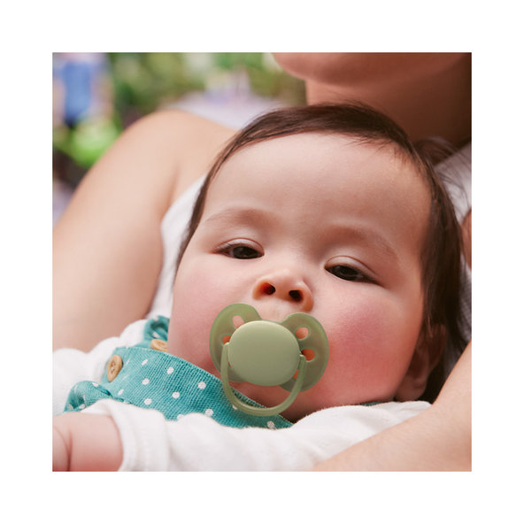 Philips AVENT Cumlík Ultra soft neutral 6-18 m 2 ks