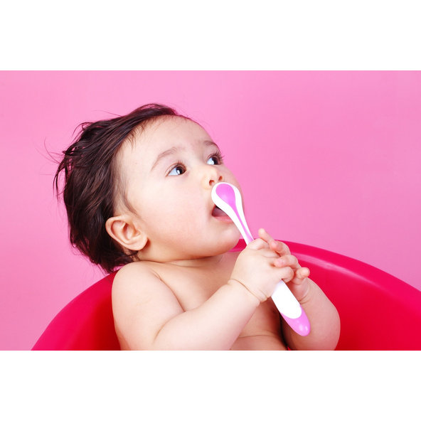 NUBY Lyžička kŕmiaca termo 2 ks, 3 m+ červená