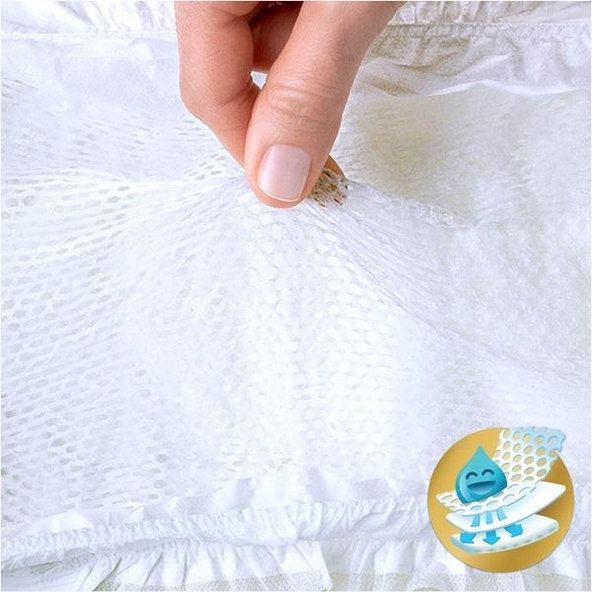 PAMPERS Premium Care 5 Junior 88 ks (11-16 kg) MEGA BOX - jednorazové plienky