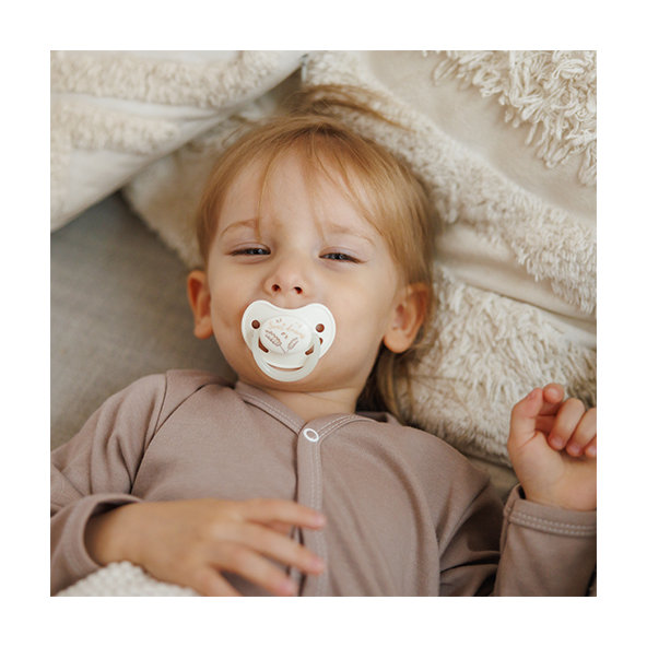 BABYONO Cumlíky silikónové anatomické 18m+ 2 ks