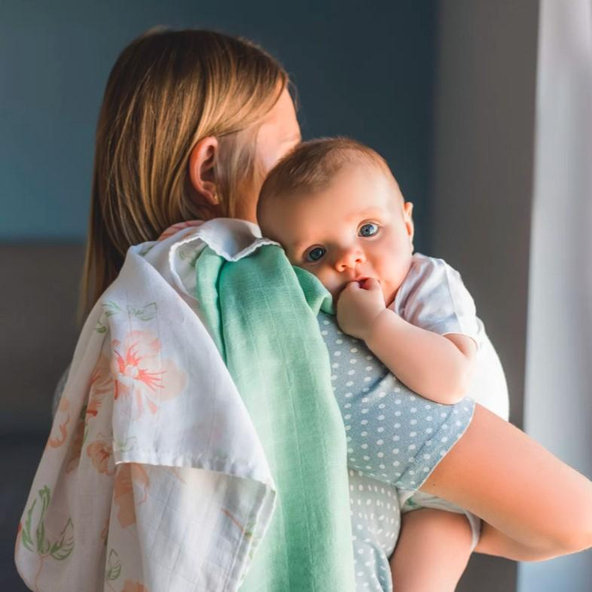 BABYONO Plienky mušelínové zavinovacie Bamboo 120 x 120 cm 2 ks Tropic Flower