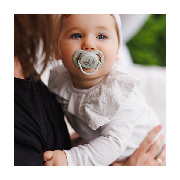 BABYONO Cumlíky silikónové symetrické 6-18m 2 ks