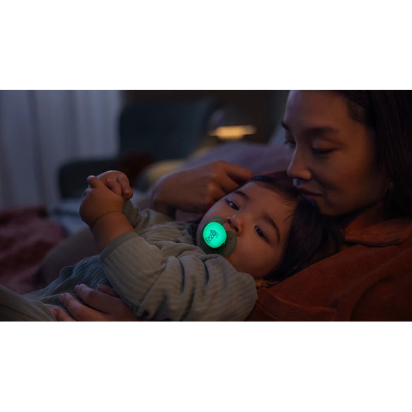 Philips AVENT Cumlík Ultra soft s obrázkom nočný 6-18 m 2 ks
