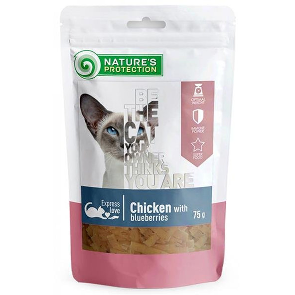 Maškrta Natures Protection Snack pre mačky kura a čučoriedky 12x75g