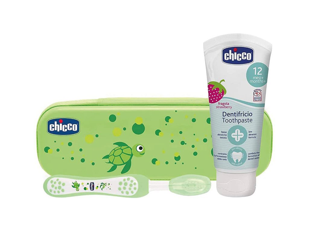 E-shop CHICCO Set zubná kefka a pasta s fluórom v puzdre Always Smiling zelená 12m+