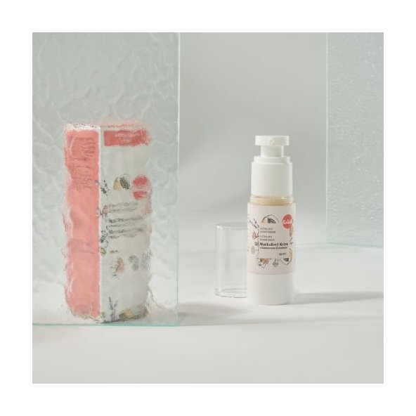 Marhuľový denný krém pre suchú a citlivú pleť  Kvítok 30 ml