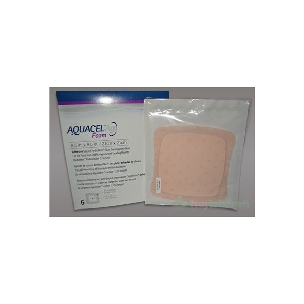 AQUACEL Krytie na rany Ag Foam Hydrofiber adhezívne so striebrom, 21x21cm 5ks