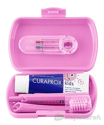 Curaprox Kids travel ružový zubná kefka 2 x medzizubná kefka CPS zubná pasta melón 6+ 10 ml nálepka darčeková sada